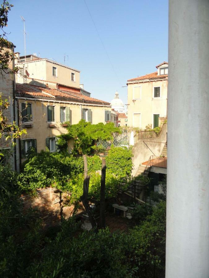 Appartamento Accademia San Vio Venezia Esterno foto