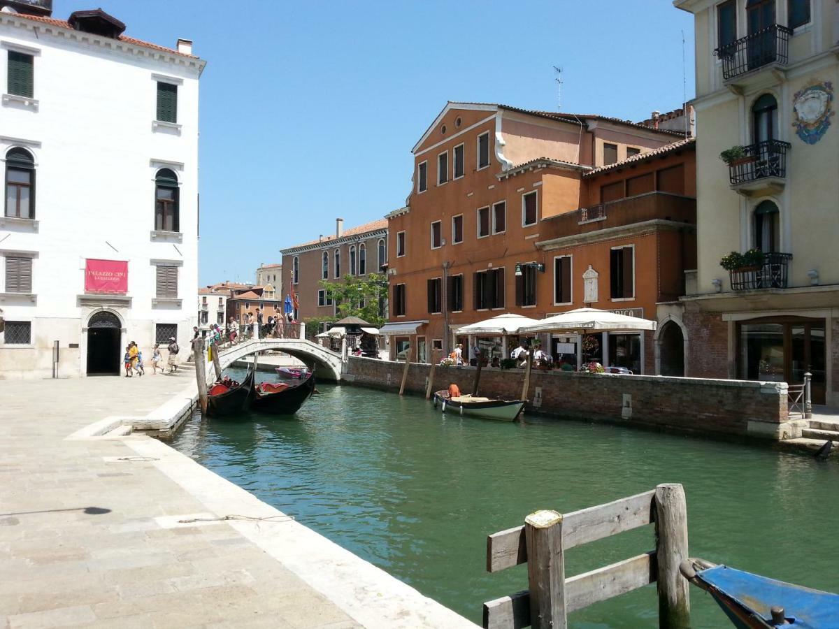 Appartamento Accademia San Vio Venezia Esterno foto