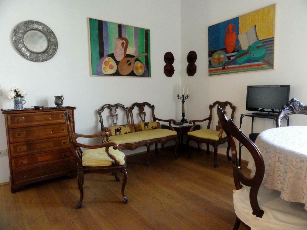 Appartamento Accademia San Vio Venezia Esterno foto